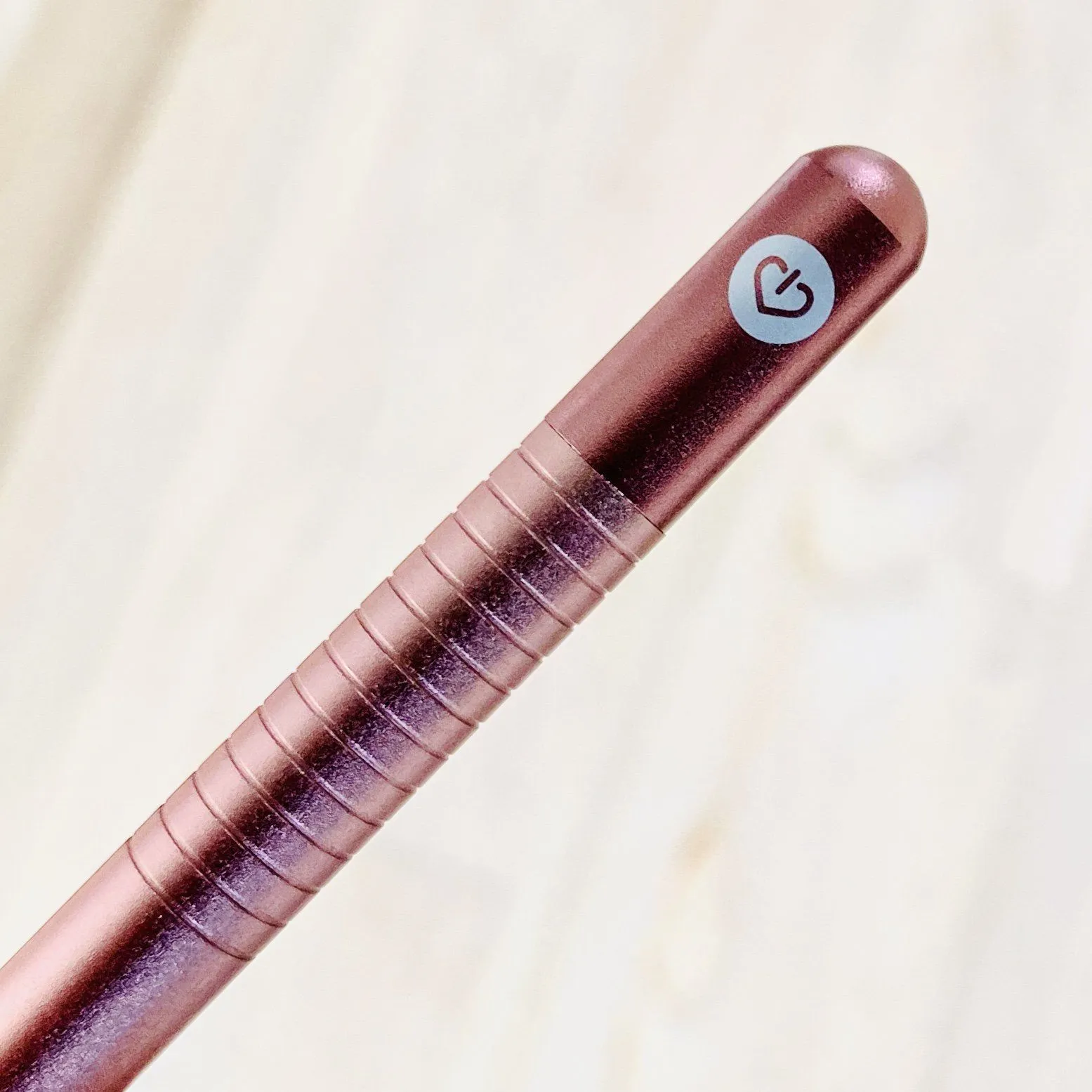 3-in-1 Stylus!  With a Pen and  Drawing Tip! In White, Rose Gold, Black and Silver